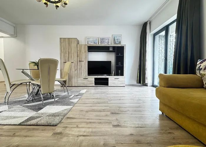 Rebreanu, Coresi Mall Large 2 Camere, Sleeps 6