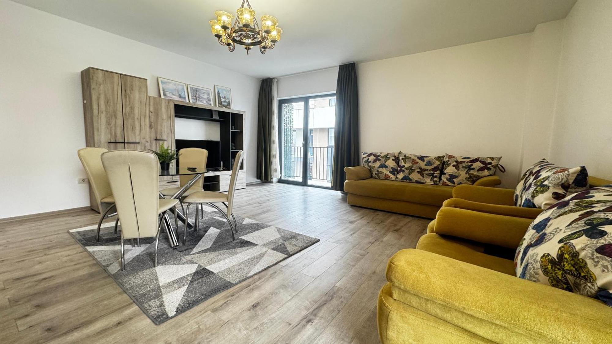 דירה Rebreanu, Coresi Mall Large 2 Camere, Sleeps 6 *